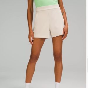 Lululemon size 14 shorts